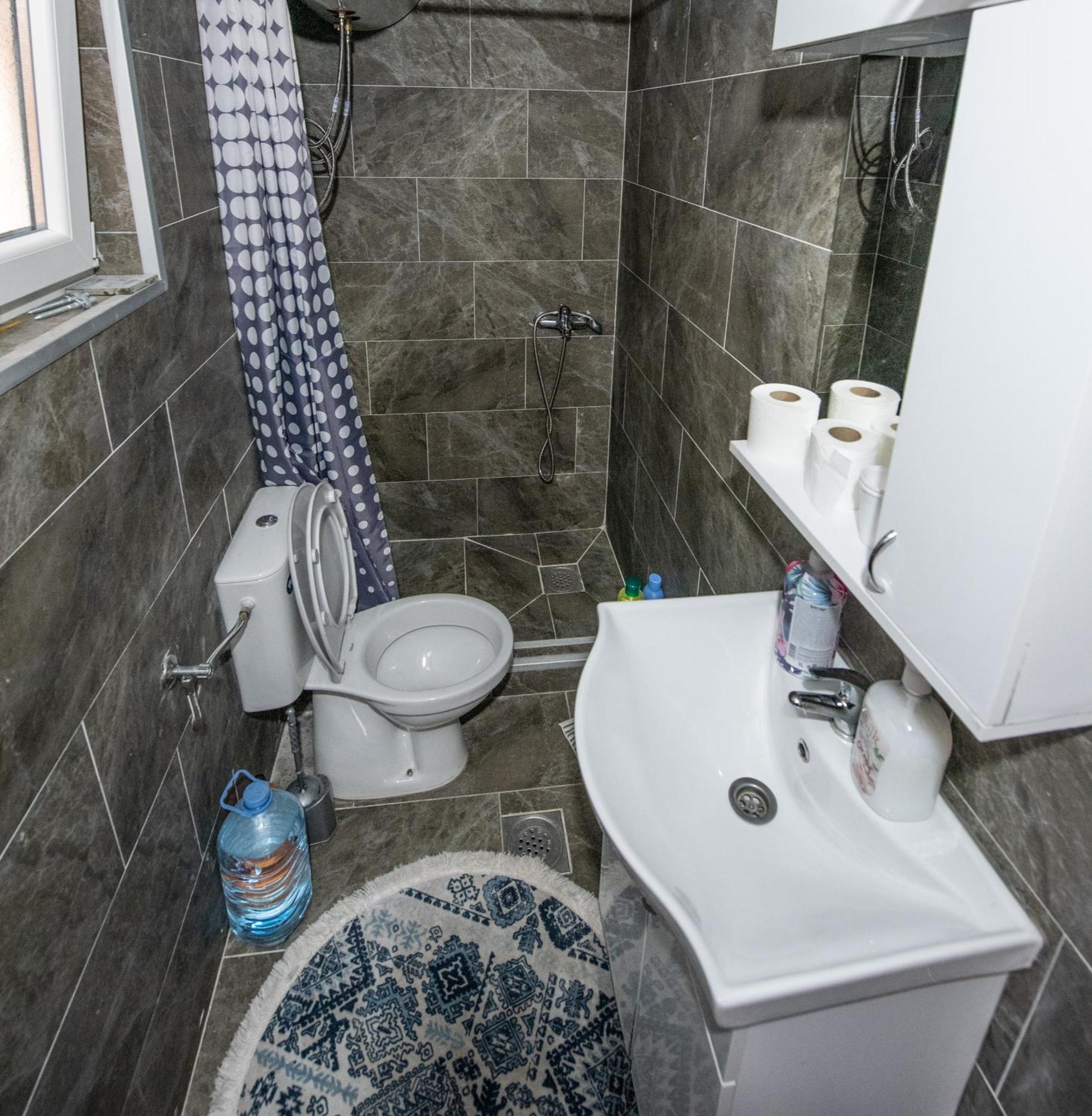 1971 Apart Gusinje Extérieur photo